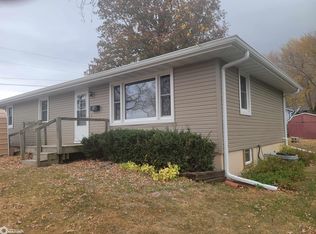 706 N Webster St, Mount Ayr, IA 50854