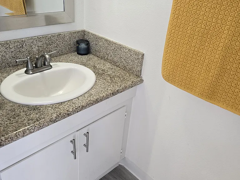 Oceanaire Townhomes — Photo 8