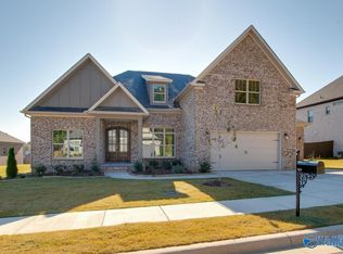 3035 Chimney Cove Cir, Brownsboro, AL 35741