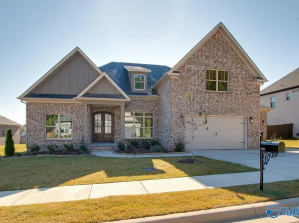 3035 Chimney Cove Cir, Brownsboro, AL 35741