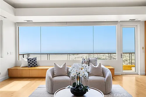 1554 E Oceanfront Photo 1