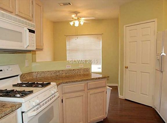 3rd image of 6480 Annie Oakley Dr Unit 821