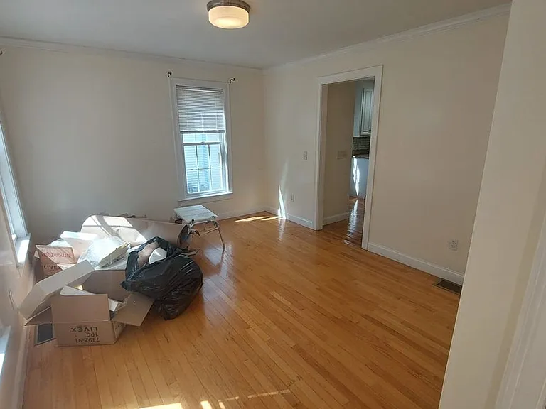 339 Poplar St — Photo 13