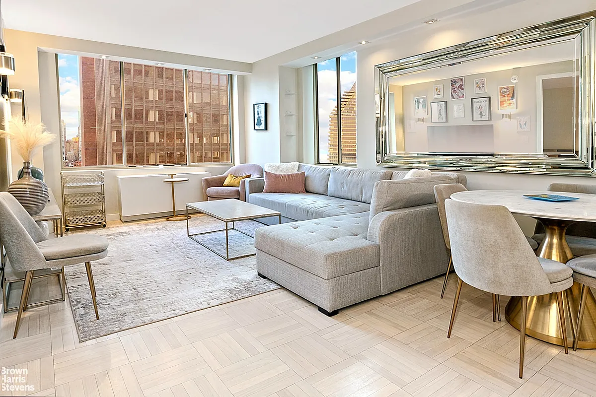 236 East 47th St Unit 21C  