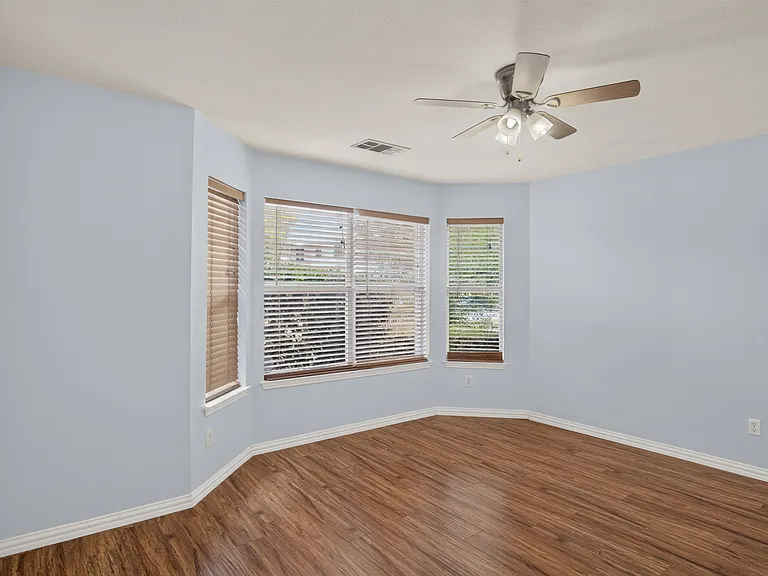 2805 Nandina St — Photo 19