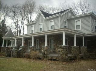 32 Highland Ave, Otisville, NY 10963