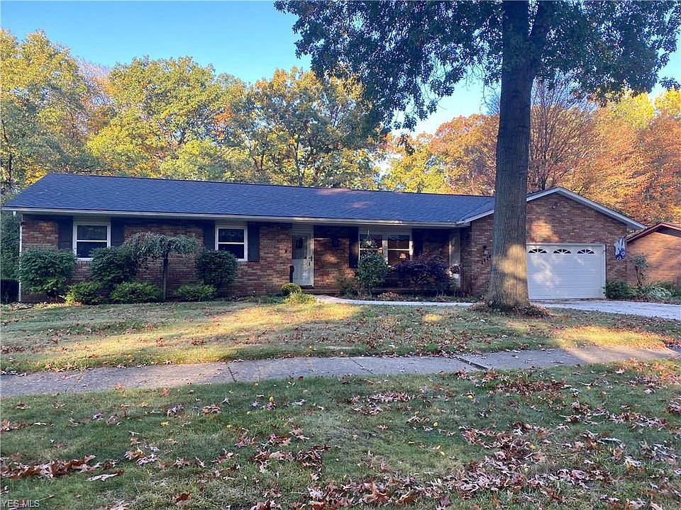 1st image of 2626 Tanglewood Dr