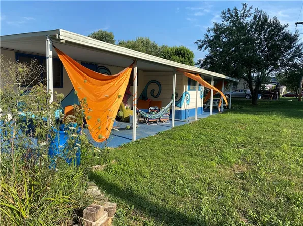 631 Meyers St, Confluence, PA 15424