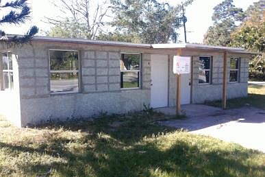 2nd image of 4726 Tice St