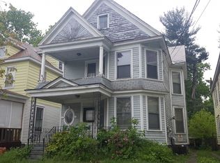 735 McClellan St, Schenectady, NY 12304