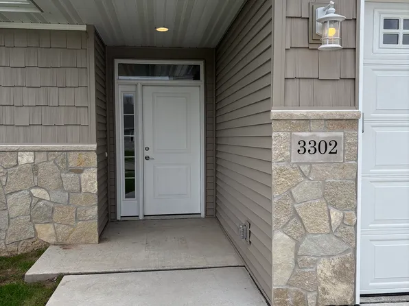 3302 Ridgecrest Ln, Kaukauna, WI 54130