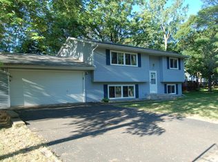 130 Greenwood St, Mahtomedi, MN 55115