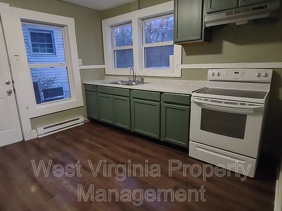 4th image of 214 College Ave