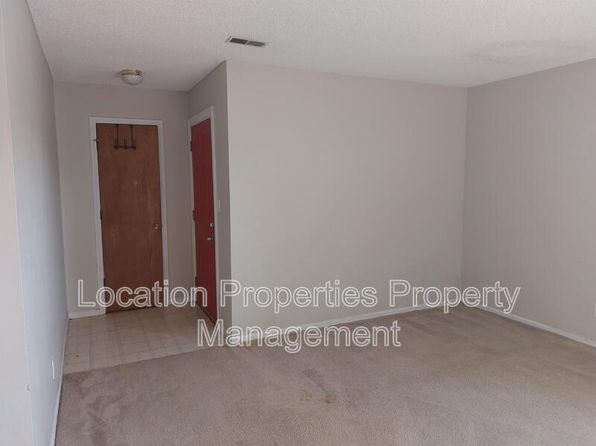 3810 Overland Dr #1, Lawrence, KS 66049