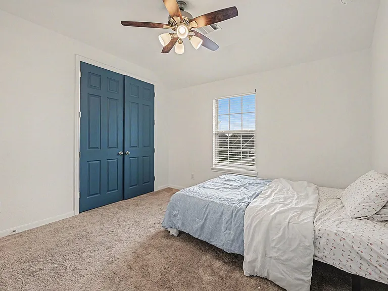 2107 Brooke Avery Dr — Photo 24