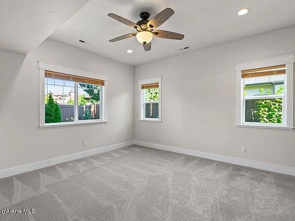 5th image of 1841 W Felton Dr