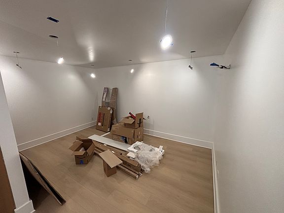 4th image of 3011 E 5th St #A