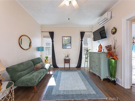 3rd image of 1738 E 4th St APT 15