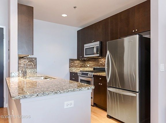 Kitchen / Living Room