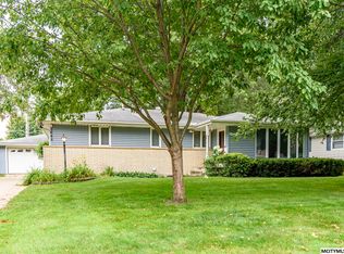 1645 7th Pl SW, Mason City, IA 50401
