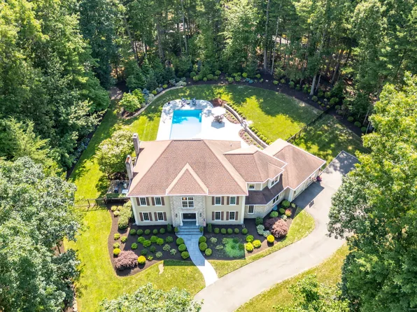 1 Fernhurst, Farmington, CT 06032