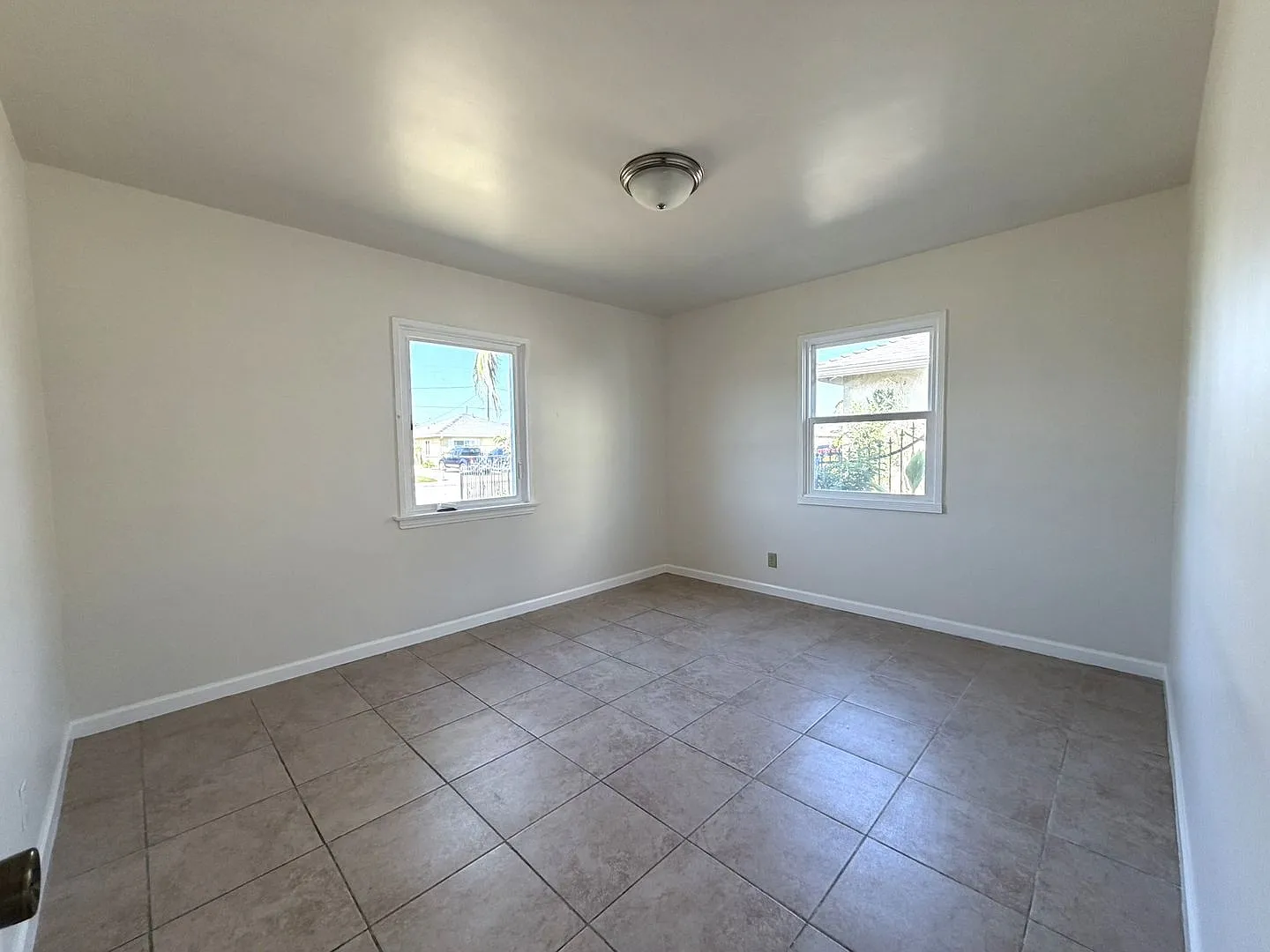 1266 Hill Street — Photo 4
