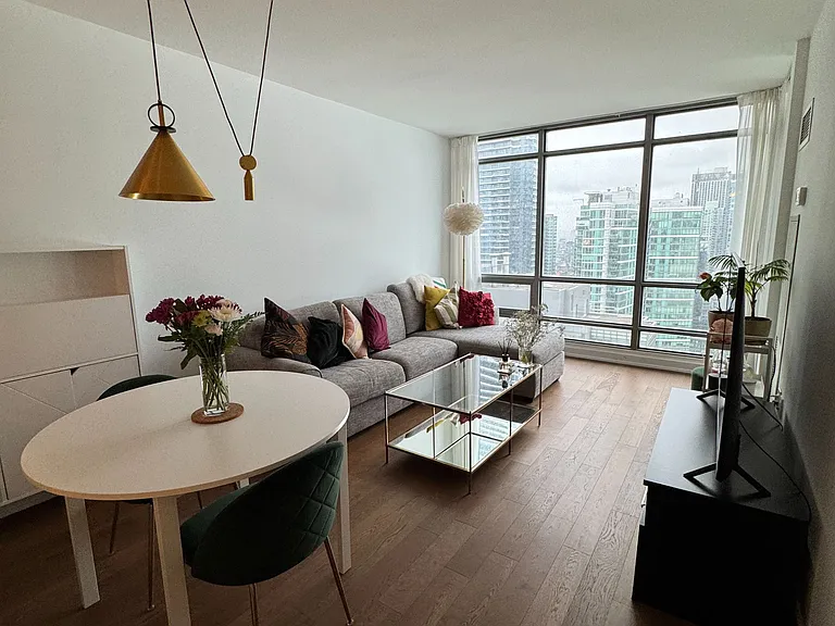 5 Mariner Ter #3609 — Photo 18