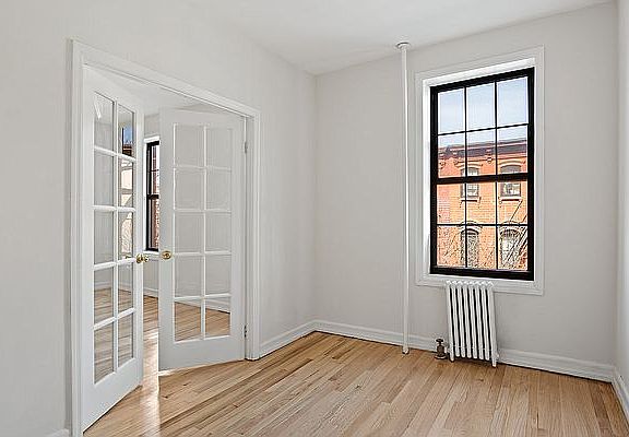 4th image of 192 Sackett St APT 3F