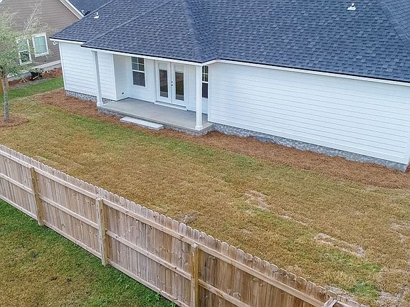 5th image of 412 Palm Island Dr