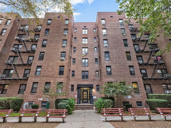 2717 E 28th St APT 4E, Brooklyn, NY 11235