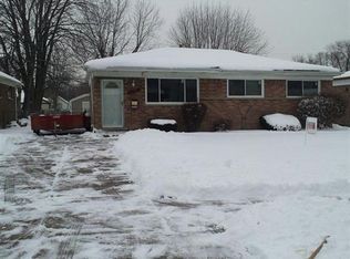 22301 Evergreen St, Saint Clair Shores, MI