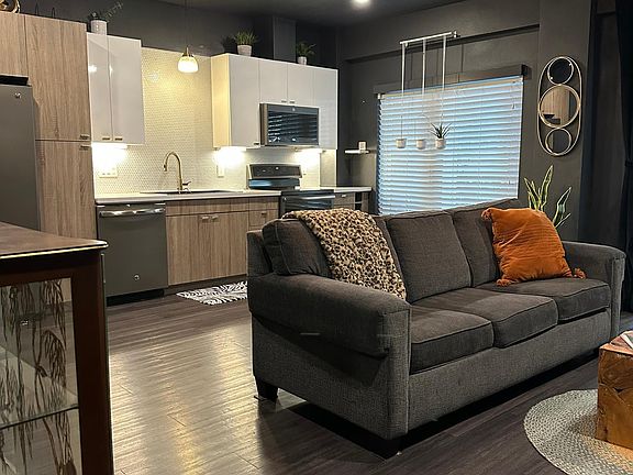 2nd image of 4361 S Congress Ave Unit 121