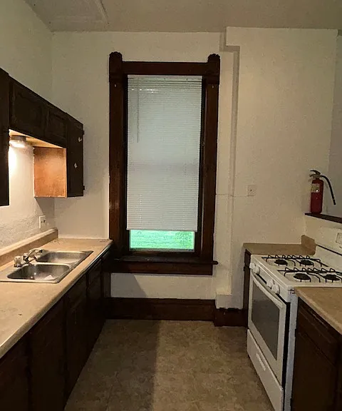 321 N Church St — Photo 14