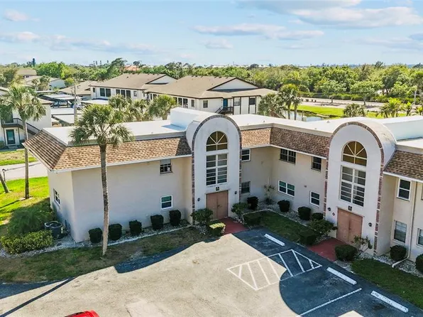 2727 75th St W APT 8A2, Bradenton, FL 34209