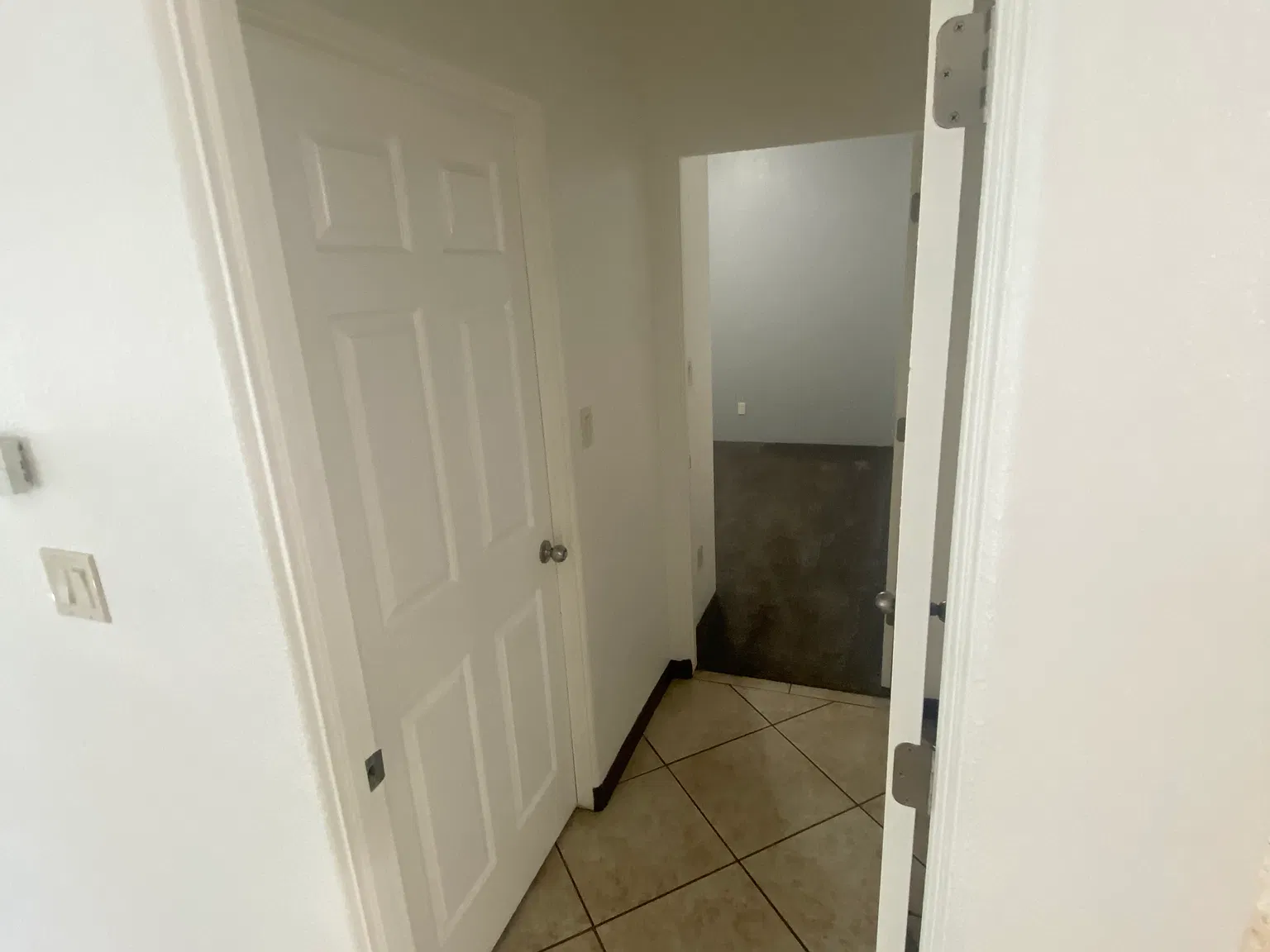 3 bed, 2.5 bath, 2406 sqft, $3,500 — Photo 1