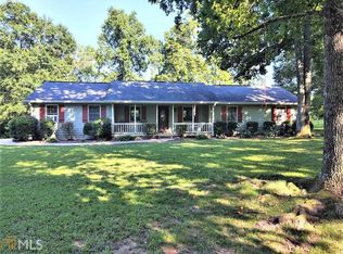 273 Rocky Creek Rd, Hampton, GA 30228