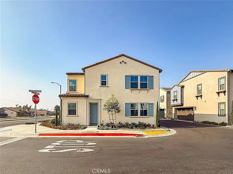501 Embrook Way — Photo 2