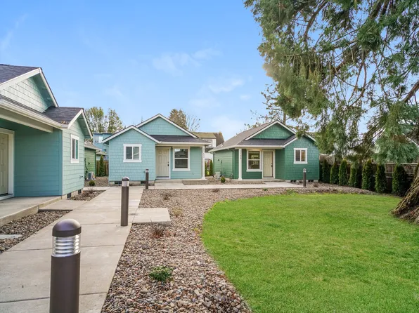Cottages at Laurel