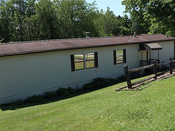 4th image of 200 Forest Dr