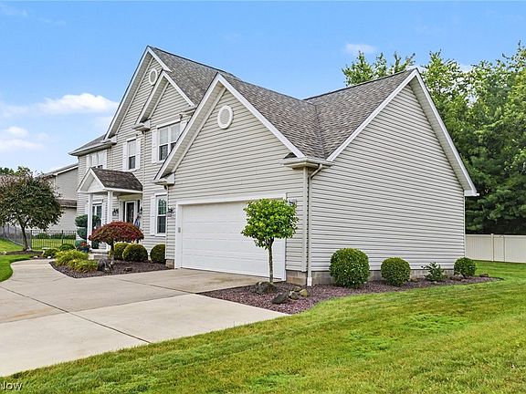 5th image of 18 Morningview Cir