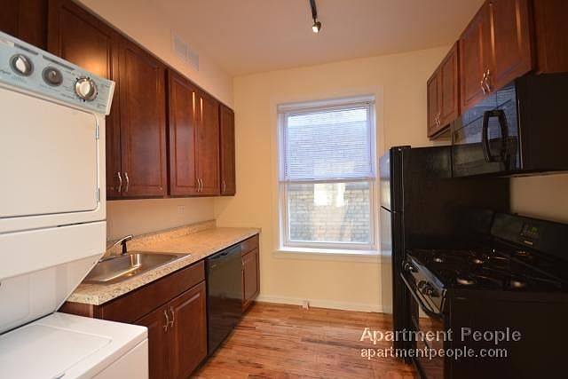 1st image of 2409 N Spaulding Ave #1