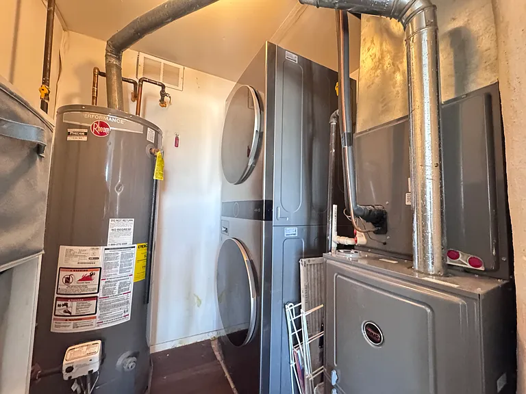 10A Saturn Ln — Photo 18