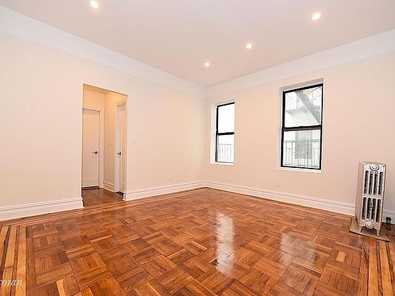 3rd image of 3420 32nd St APT 2C