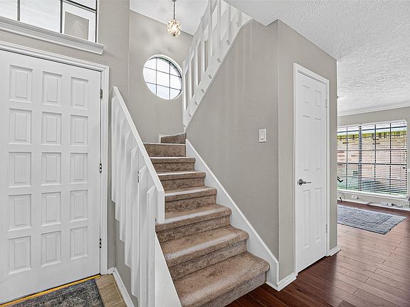 5th image of 2124 Bennigan St