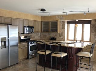 19739 Ellsworth Dr, Strongsville, OH
