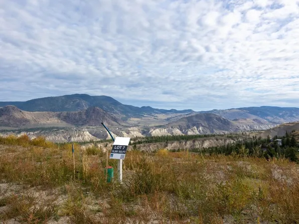 1158 Crestwood Dr, Kamloops, BC V2C 5G8