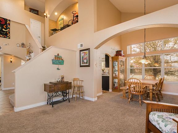 8001 Cedar Creek-11