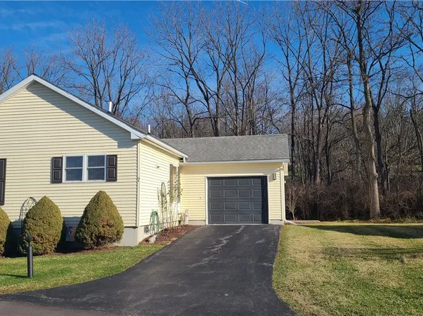 7 Spruce Acre, Penn Yan, NY 14527