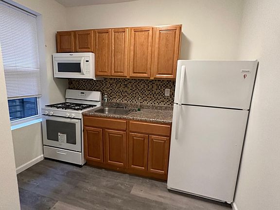 2nd image of 2984 Nostrand Ave #1