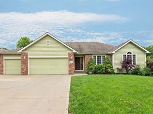 1223 Stonecreek Dr, Lawrence, KS 66049